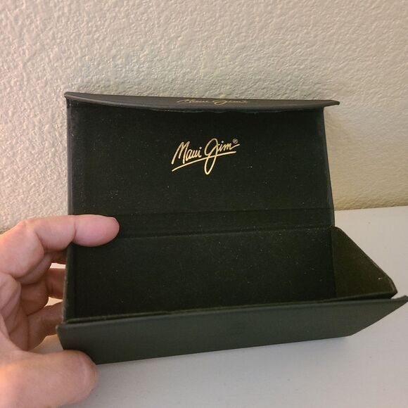 maui jim trifold sunglasses case black - CASE ONLY - Picture 2 of 7